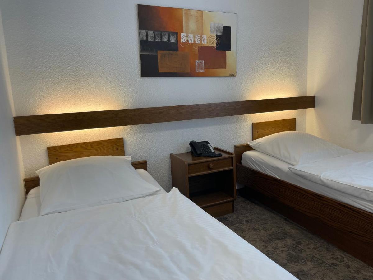 Hotel Regina Ludwigshafen am Rhein Bagian luar foto